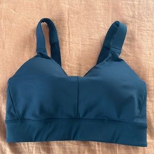 Oiselle black Queen bra in size 34C